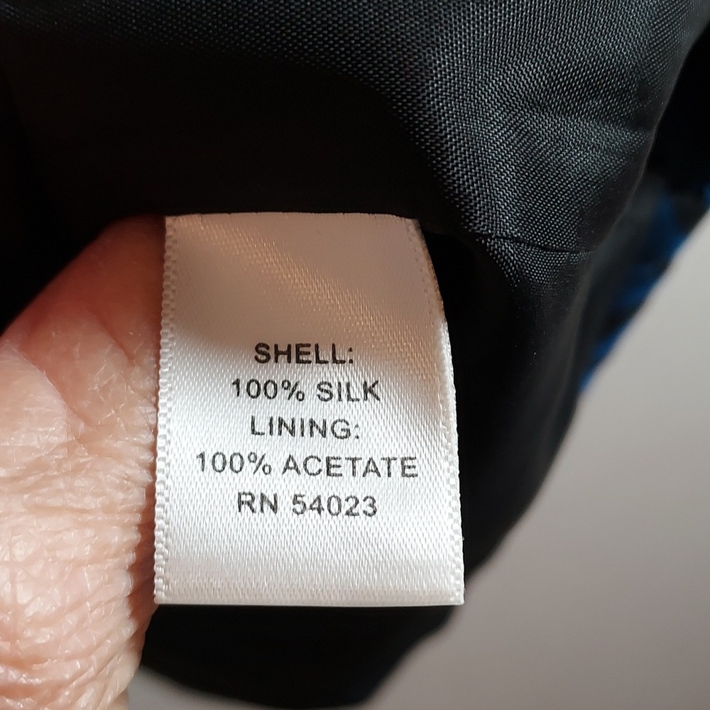 Banana Republic Silk & Actate - Picture 10 of 11